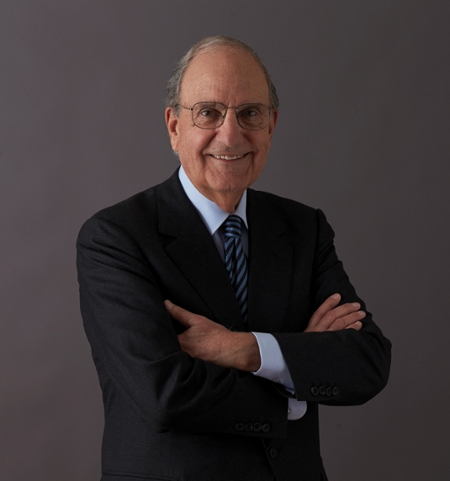 Senator George Mitchell will present the Honorable T. Linus Hoban Memorial Lecture Tuesday, Oct. 6, at 5:30 p.m. at the Elm Park United Methodist Church. The University of Scranton’s Schemel Forum, in collaboration with the Lackawanna Bar Association, will present the lecture, which is free of charge and open to the public.